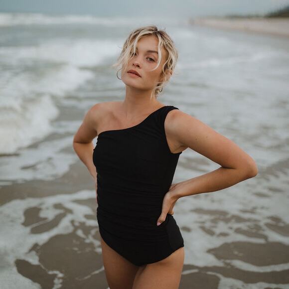 Albion fit Other - ALBION FIT ICON RUCHED ONE-PIECE, BLACK